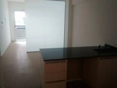 DEPARTAMENTO MONOAMBIENTE AL FRENTE CON BALCON