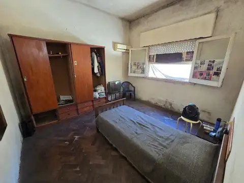 Departamento tipo casa en venta en Temperley