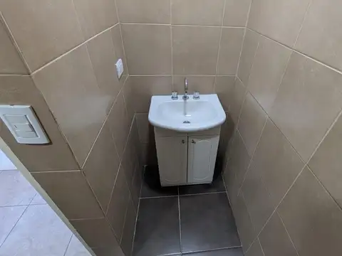 Departamento de 2 Ambientes Tuyuti al 1800 Lanus Oeste