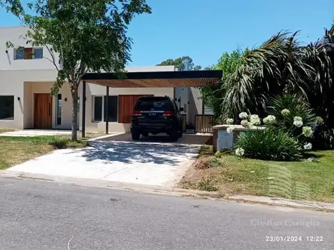 Venta - Casa 6 Ambientes - Barrio San Matías Área 3
