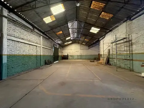 Galpón - Depósito de 400 m2 - Alquiler  - Quilmes Oeste.