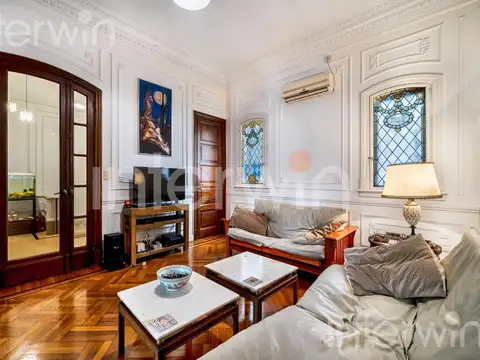 Departamento / PH en Venta - 7 Ambientes - Balcón - Cochera - Patio - Dependencias - Caballito