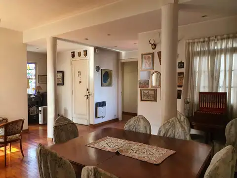 VENDE SEMIPISO 4 AMB C DEPEND EN FLORES