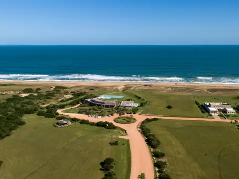 Lote en Las Garzas de 2400 mt2