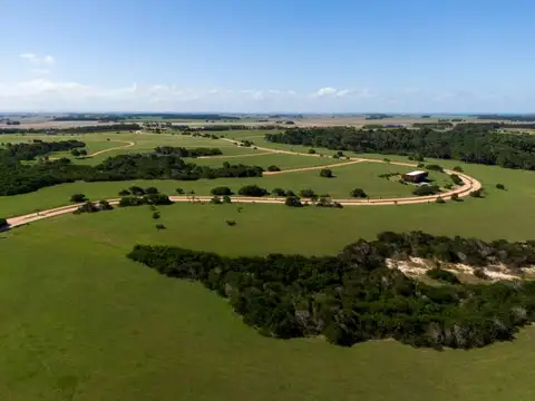 Lote en Las Garzas 200