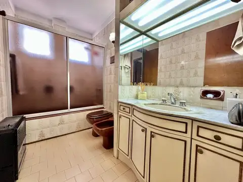 Depto Tipo Casa 4 ambientes con 2 baños