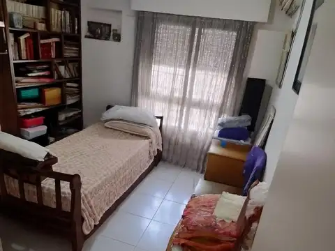 A. ILLIA Nº 644, Dpto. 2 dorm. con cochera.