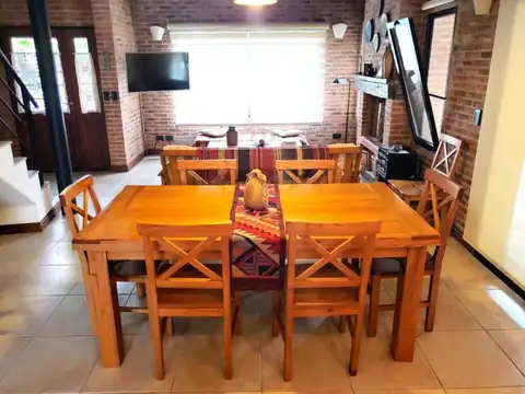 Casa 4 ambientes con 3 baños