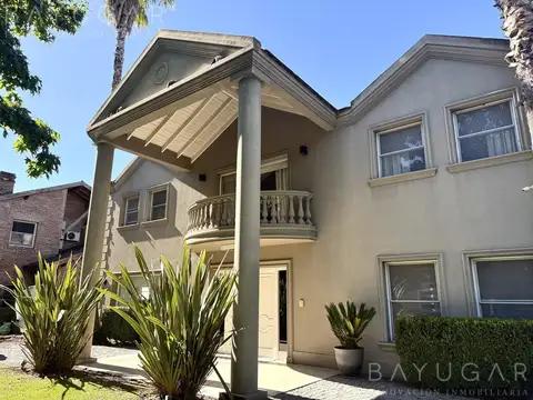 Casa en Venta en El Establo, USD 385.000