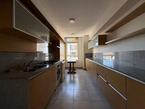 Departamento en Alquiler de 5 ambientes