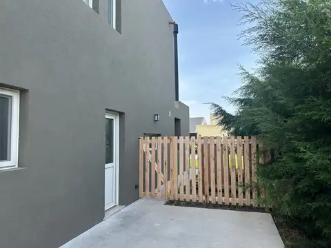 Casa en Alquiler Temporal en Pilar del Este - Santa Emilia, USD 4.000