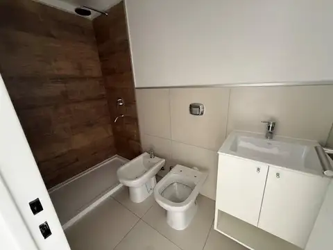 Departamento en Alquiler con 1 cocheras