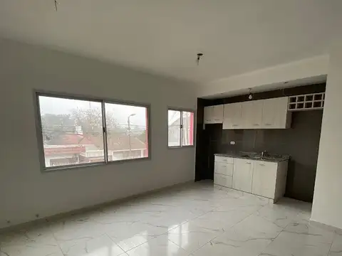 Depto Tipo Casa en Venta de 4 ambientes