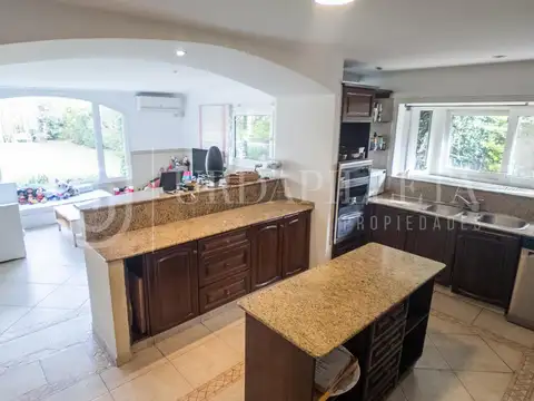 Casa en venta en Pueyrredon Club de Campo