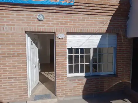 Ph Tipo Casa De 3 Ambientes En Alquiler