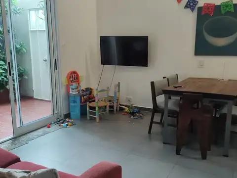 Depto Tipo Casa en Venta en Villa del Parque, USD 142.000