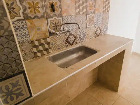 Local en Alquiler en Punta Alta, $ 650.000