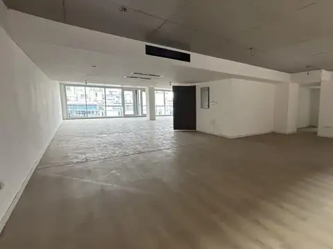 Oficina Monoambiente con 2 baños