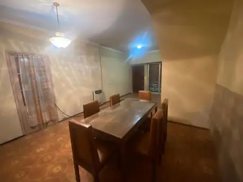 Depto Tipo Casa en Venta 50 años