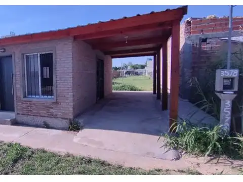 Casa De 2 Dormitorios En Complejo Habitacional Ibarlucea