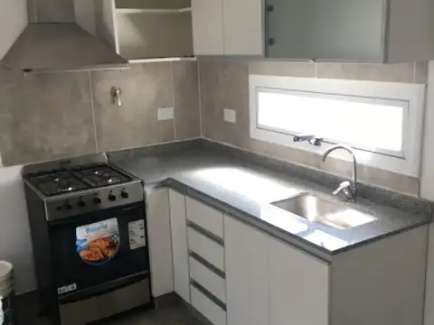 Depto Tipo Casa en Alquiler de 2 dormitorios
