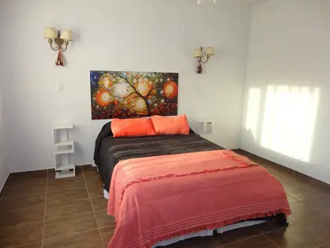 Rodríguez Sáenz Peña e/ Tacuarí y Maipú