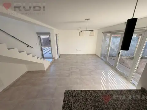 Depto Tipo Casa en Venta 2 años