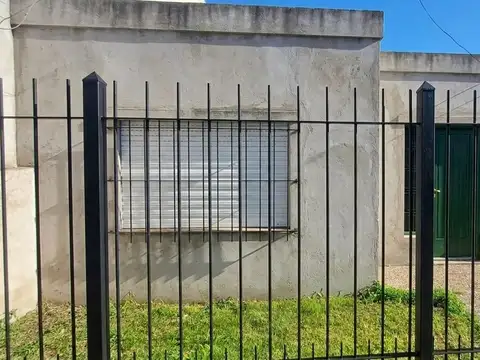 VENTA CASA 3 AMBIENTES  – RAFAEL CASTILLO