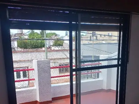 DEPARTAMENTO 2 AMB. EN PLANTA A.CON BALCON