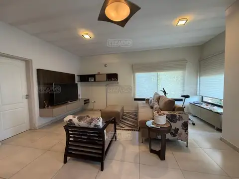 Casa en Venta en Country Club Banco Provincia, USD 350.000