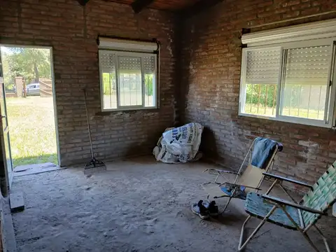 Venta Lote de 680m2 en Andino con edificación