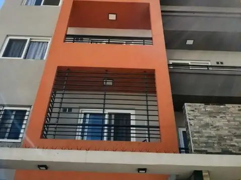 El Payador 5000, Piso 4
