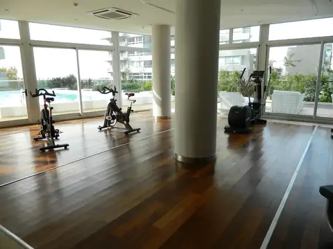 Cochera en Venta fija cubierta Olivos La Palmera