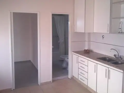 DEPARTAMENTO 2 y 1/2  AMBIENTES EN VILLA LUZURIAGA