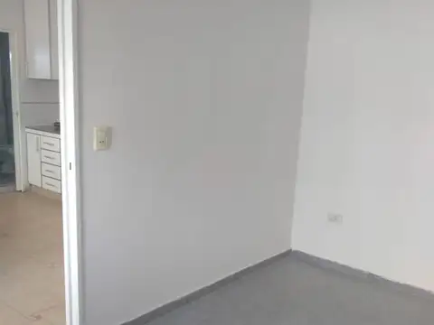 Departamento en Alquiler en Villa Luzuriaga, $ 550.000