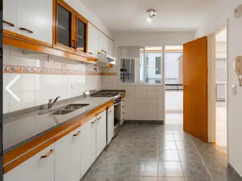 Dr. Gabriel Ardoino 490 , Piso 1