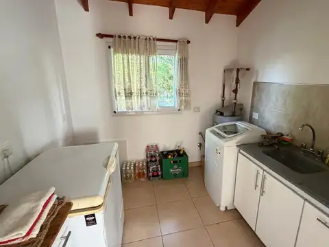 Casa de 4 ambientes en venta en Los Arces, La cañada del Pilar