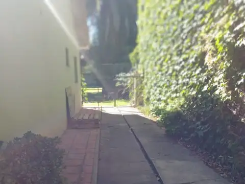 Casa en Alquiler en Las Lomas, $ 1.800.000