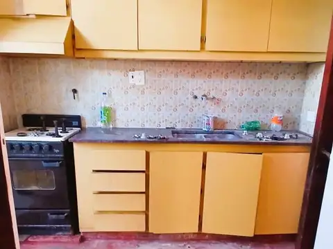 Depto Tipo Casa en Venta al Este