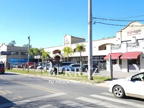 VENTA CENTRO COMERCIAL "LA CANDELARIA"