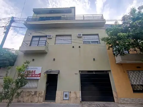 Depto Tipo Casa en Venta de 4 ambientes