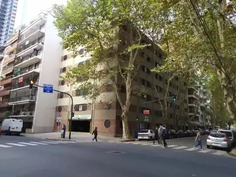 Arenales 3400 Palermo Cochera U$22.000