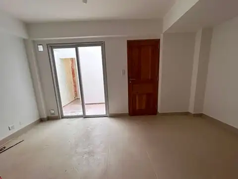 Departamento en Alquiler en Barrio Tres Cerritos, $ 900.000