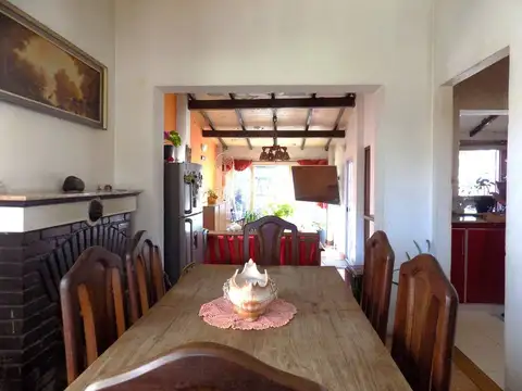 VENTA CASA 4 AMB. COCHERA QUINCHO GALPÓN - PADUA