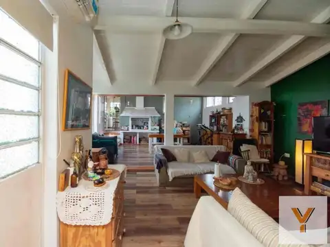 Depto Tipo Casa en Venta de 5 dormitorios