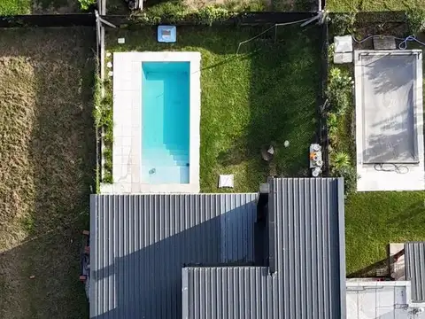 Casa 7 ambientes con 3 baños