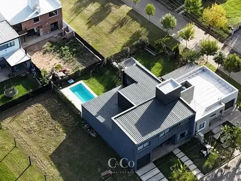Casa en Venta de 4 dormitorios