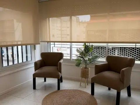 Rivadavia 2200, Piso 8