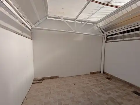 Depto Tipo Casa 3 ambientes con 2 baños