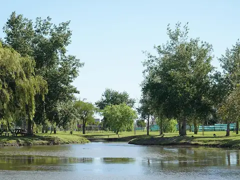 Venta de lote en barrio Cruz del Sur